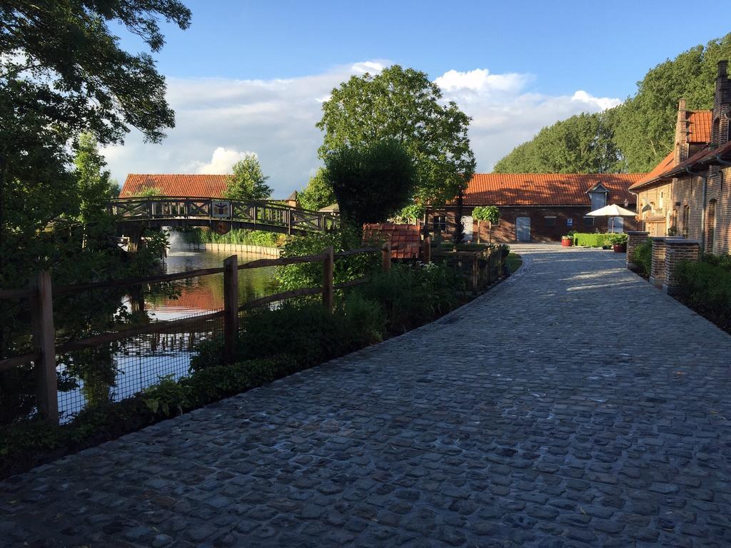 B&B De Rentmeesterhoeve Reningelst Екстер'єр фото