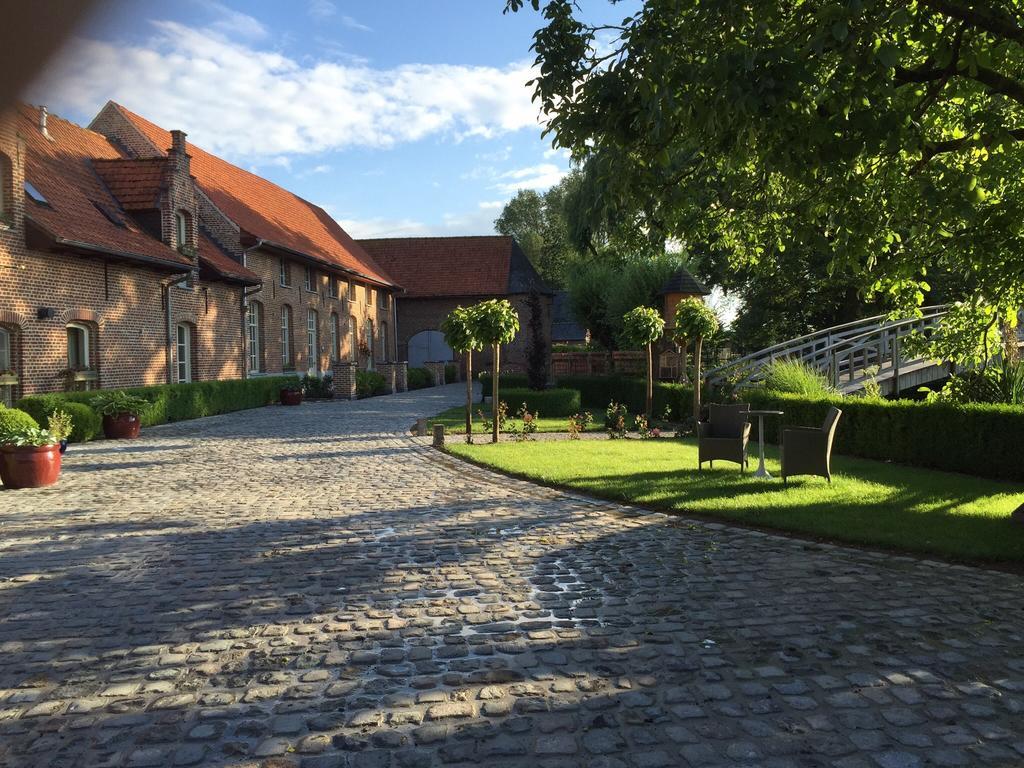B&B De Rentmeesterhoeve Reningelst Екстер'єр фото